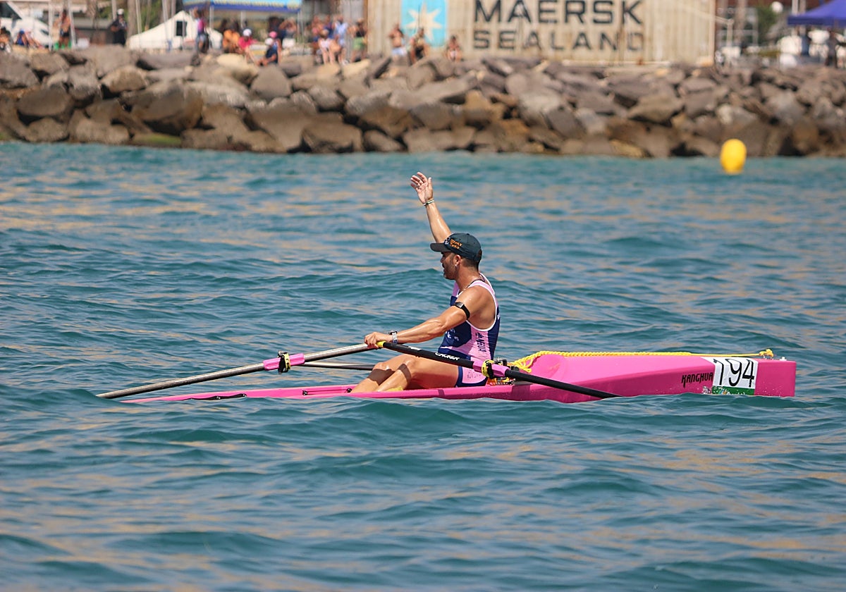 Miramón se cuelga la plata en el Campeonato de España de remo de mar de larga distancia