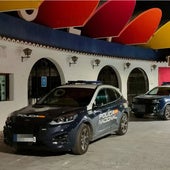 Coches patrulla del Cuerpo Nacional de Policía en Tivoli World.