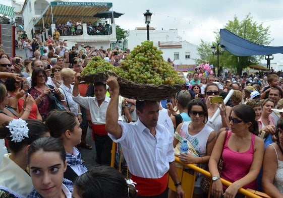 La Feria de Málaga, Manuel Carrasco o la Noche del vino de Cómpeta, entre los planes del fin de semana