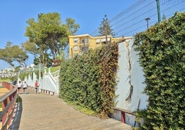 Tramo de senda litoral en Playa Bella.