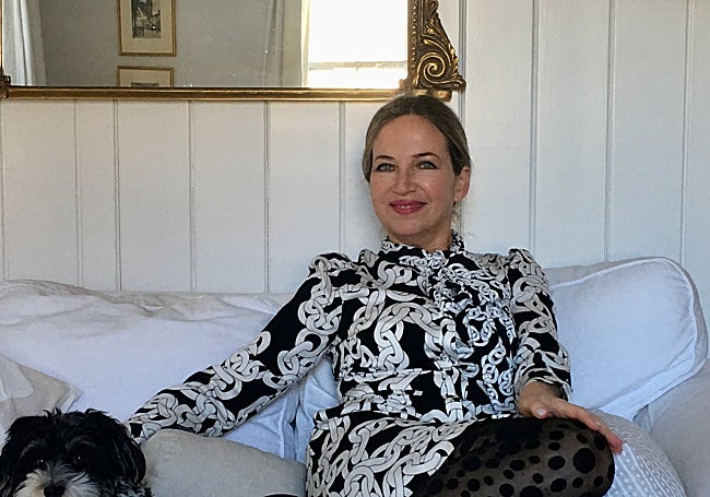 Soledad Maura, investigadora y catedrática de literatura española, firma 'Os escribo a todas' (La Esfera de los Libros).