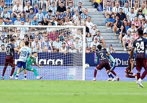 El gol de Martón, que supuso el 0-1 en el partido de este sábado.