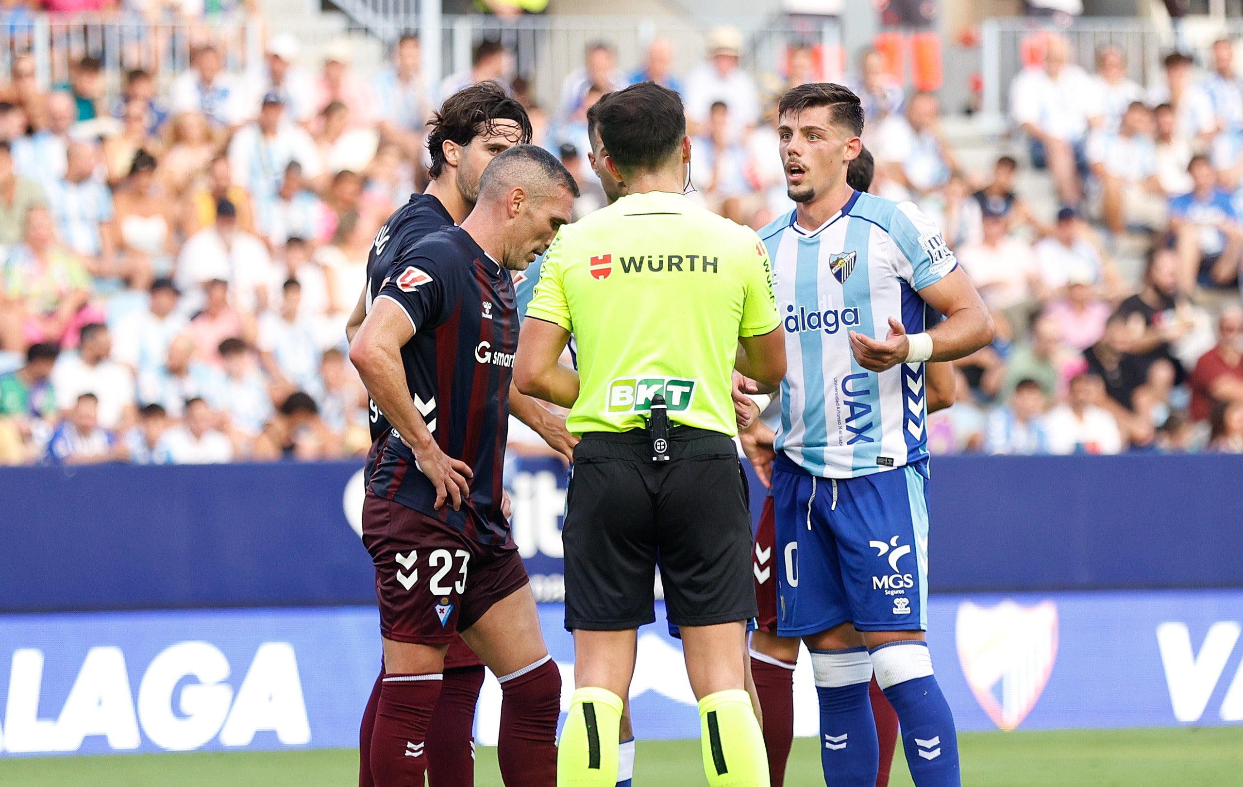 Las mejores imágenes del primer partido de la temporada: Málaga-Eibar