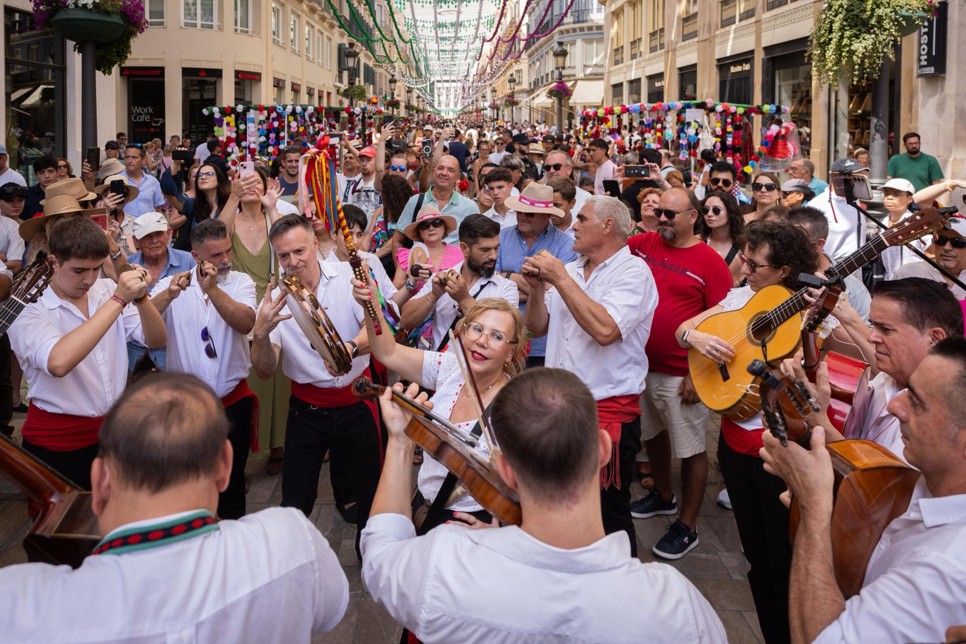 Las mejores fotos del domingo 17 en la Feria de Málaga 2025