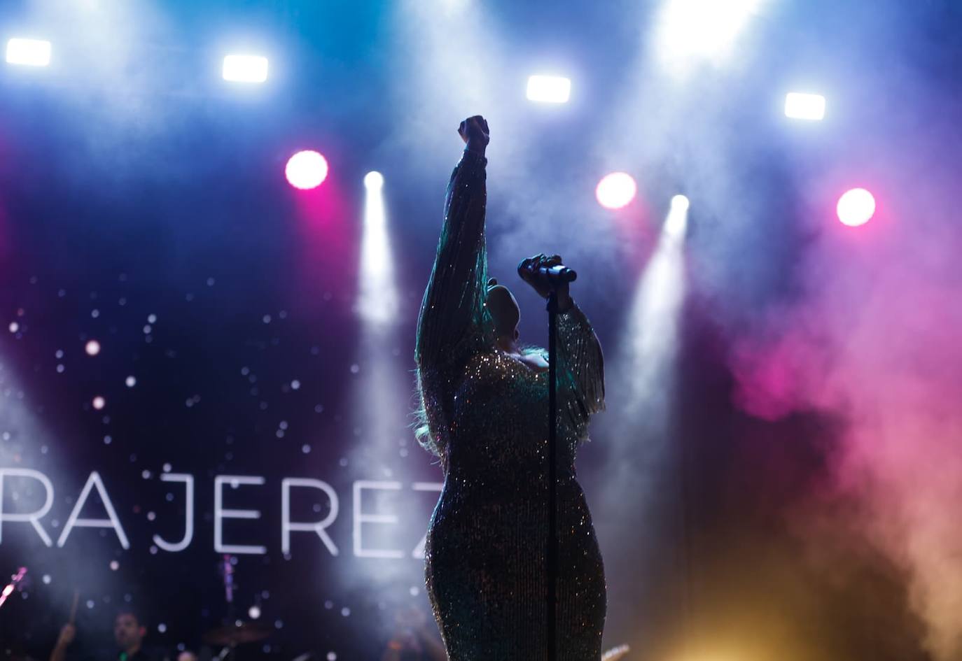 Las mejores imágenes del concierto de Hoffman, Joana Jiménez y Tamara Jerez en la Feria de Málaga 2025