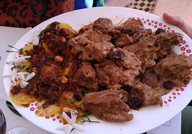 Plato de chivo lechal malagueño