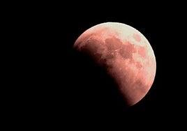 Últimas horas para el eclipse total de Luna: ¿Cuándo y a qué hora podrá verse en Málaga?