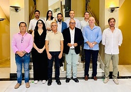 Acto de presentación de los galardonados este año en Vélez-Málaga con los escudos de oro.