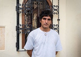 La Dani, después de la entrevista, en el centro