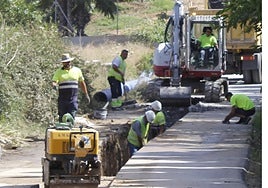 Trabajos de construcción de la tubería que conecta Málaga y Alhaurín de la Torre.