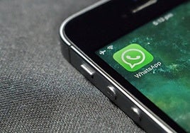 Un tribunal rechaza los pantallazos de whatsapp aportados por una trabajadora para evitar su despido: «Pueden ser manipulables»