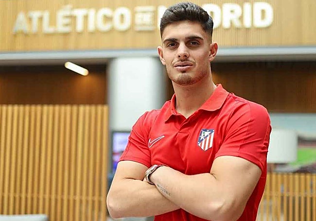 el guardameta Salvador Esquivel.