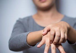 Denuncian un brote de «sarna incontrolado» en una residencia de mayores en Alhaurín de la Torre