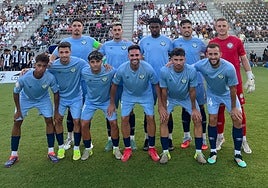 Un once del Torremolinos en pretemporada, frente al Linense.