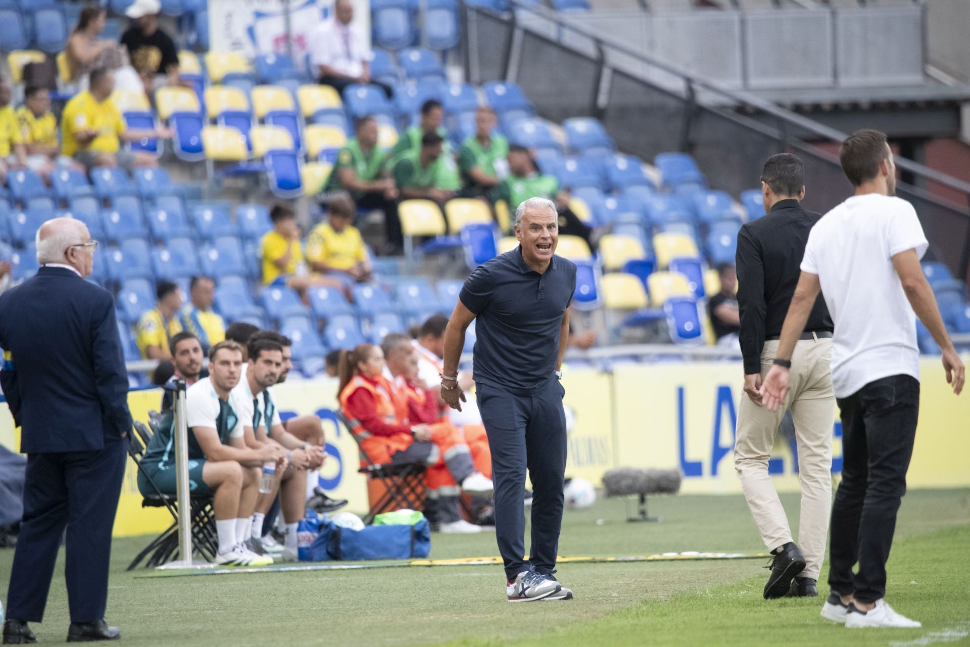 El partido Las Palmas- Málaga, en imágenes