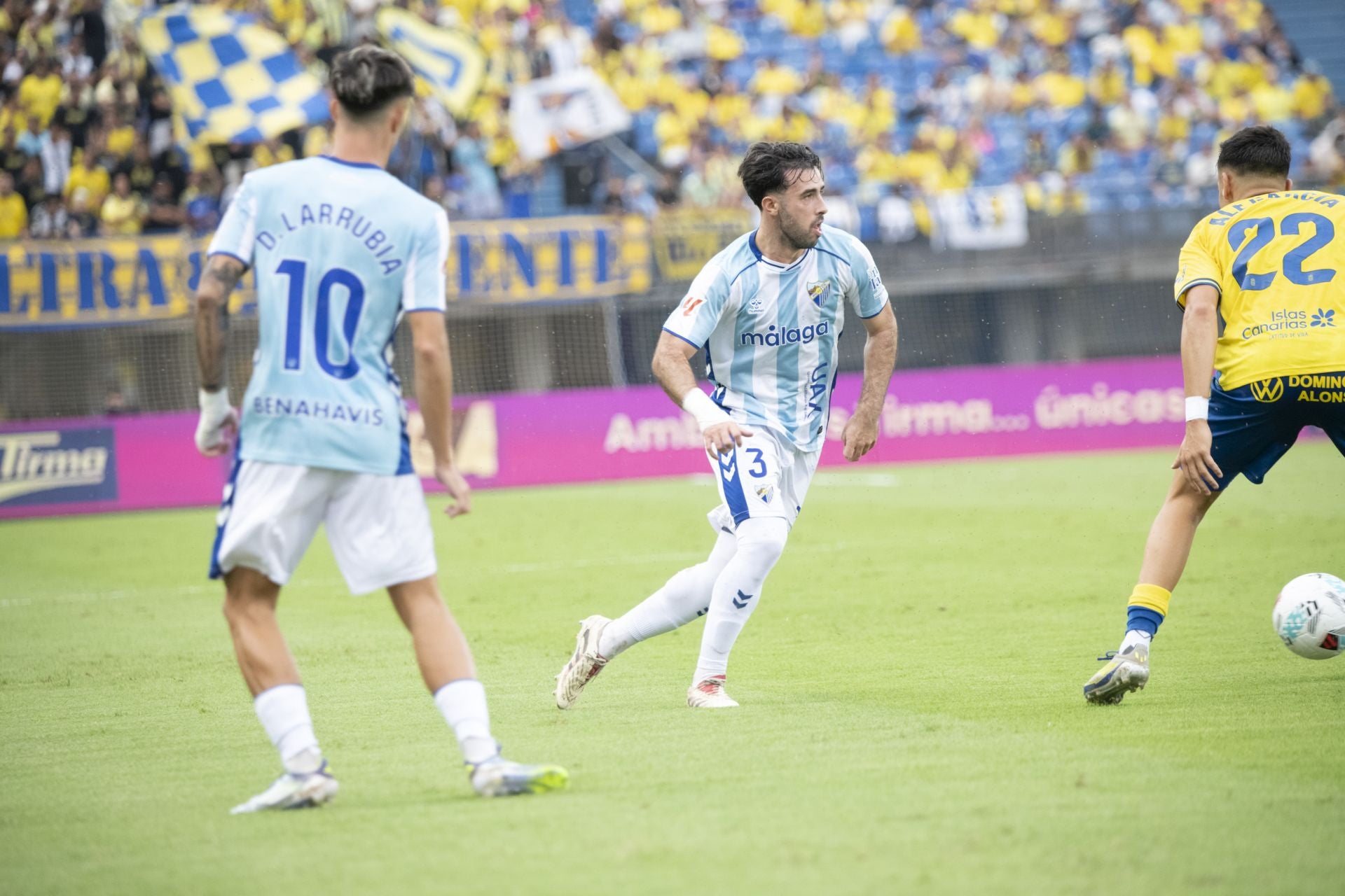 El partido Las Palmas- Málaga, en imágenes