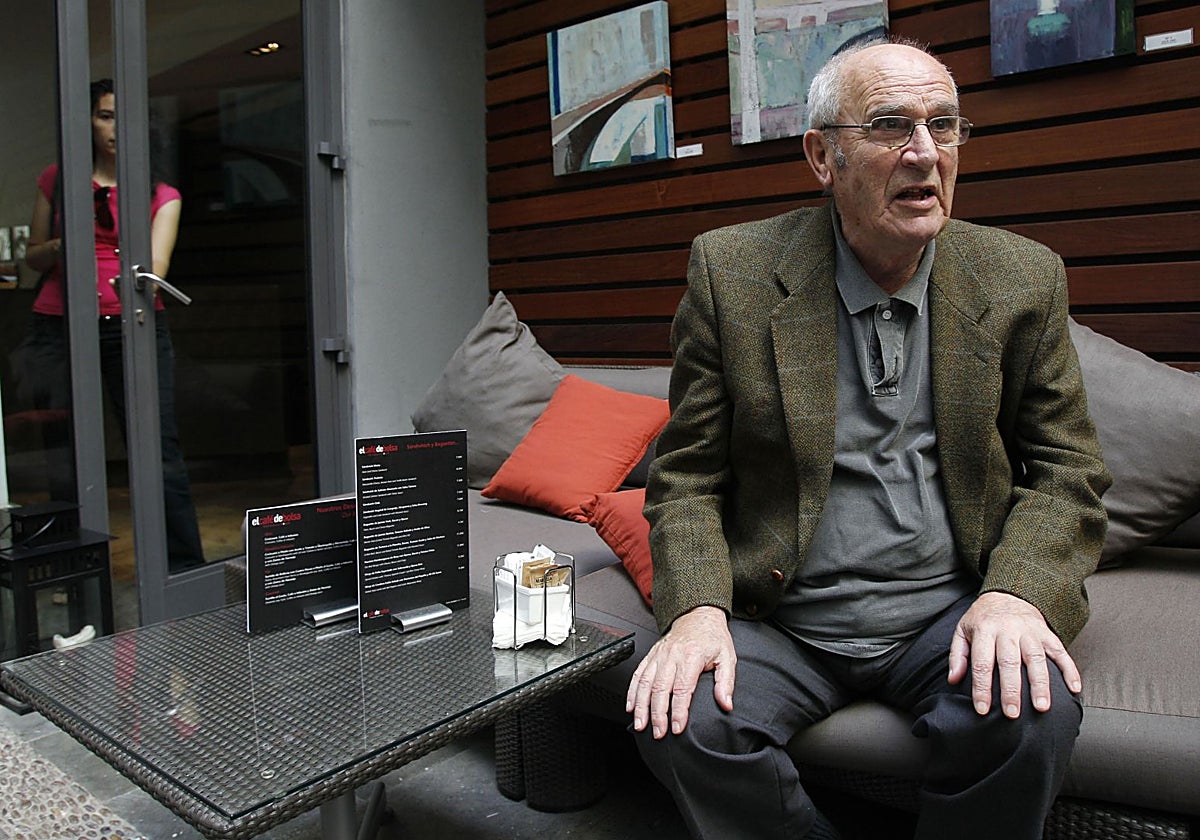 El dramaturgo Miguel Romero Esteo da nombre al premio de teatro de la Junta de Andalucía.