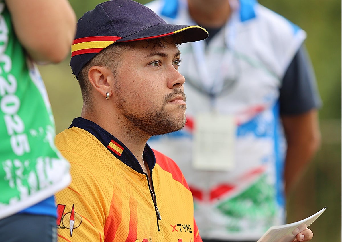 Imagen secundaria 1 - La hazaña del malagueño Alejandro Aguilar, subcampeón mundial de orientación