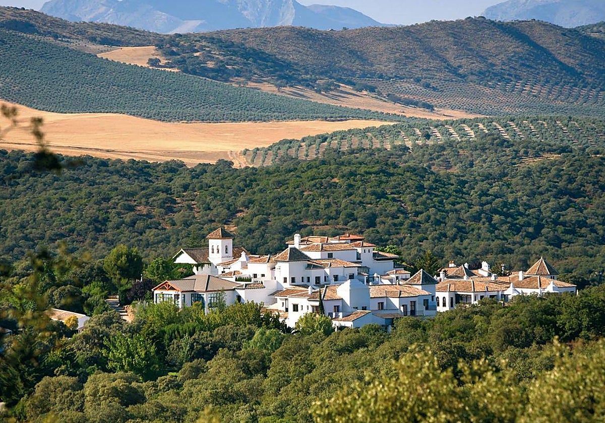 Vista del hotel Finca La Bobadilla, en la Sierra de Loja.