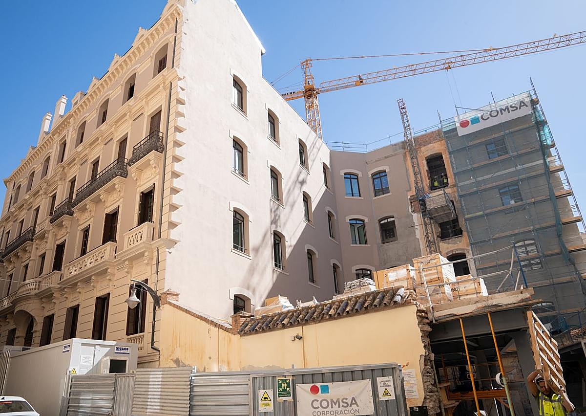 Imagen secundaria 1 - Así luce la renovada fachada del Palacio de la Tinta en su transformación como hotel de lujo