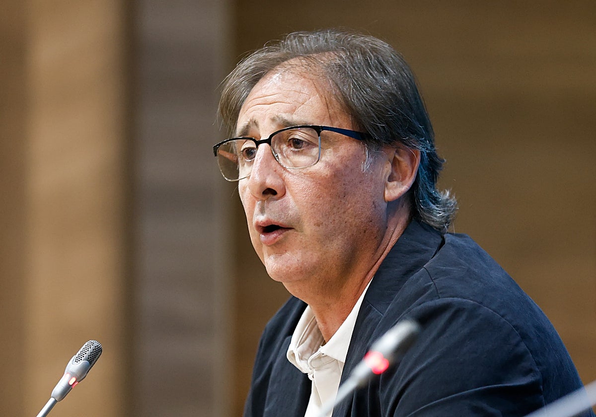Loren Juarros, en la sala de prensa de La Rosaleda.