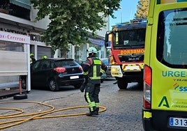 Una persona herida tras un incendio causado por una freidora en un bar de Ronda