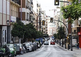 Los coches circulan con normalidad desde este viernes por calle Victoria.