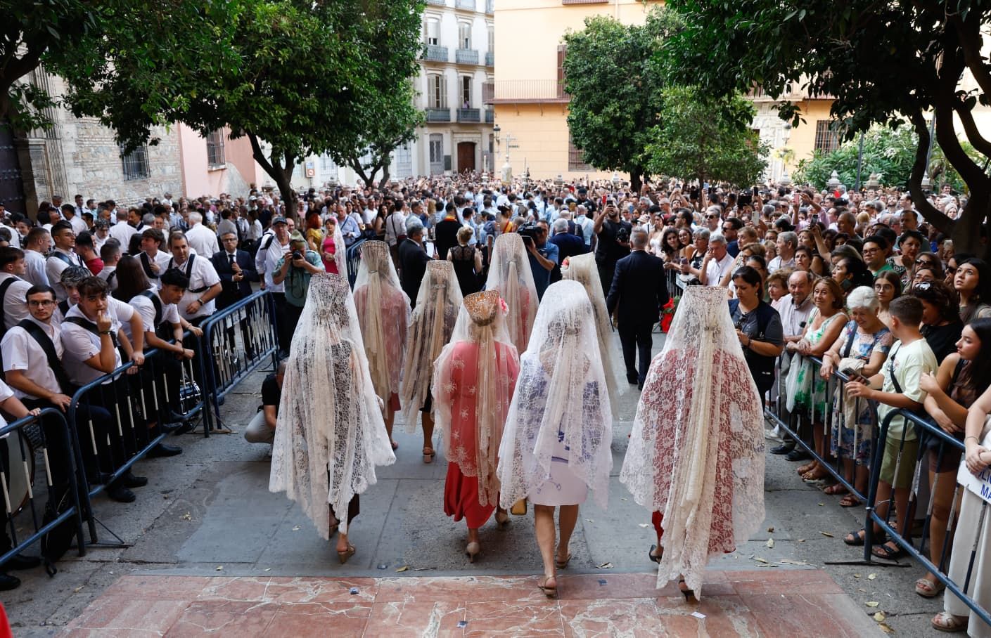 La procesión de la Virgen de la Victoria, en imágenes