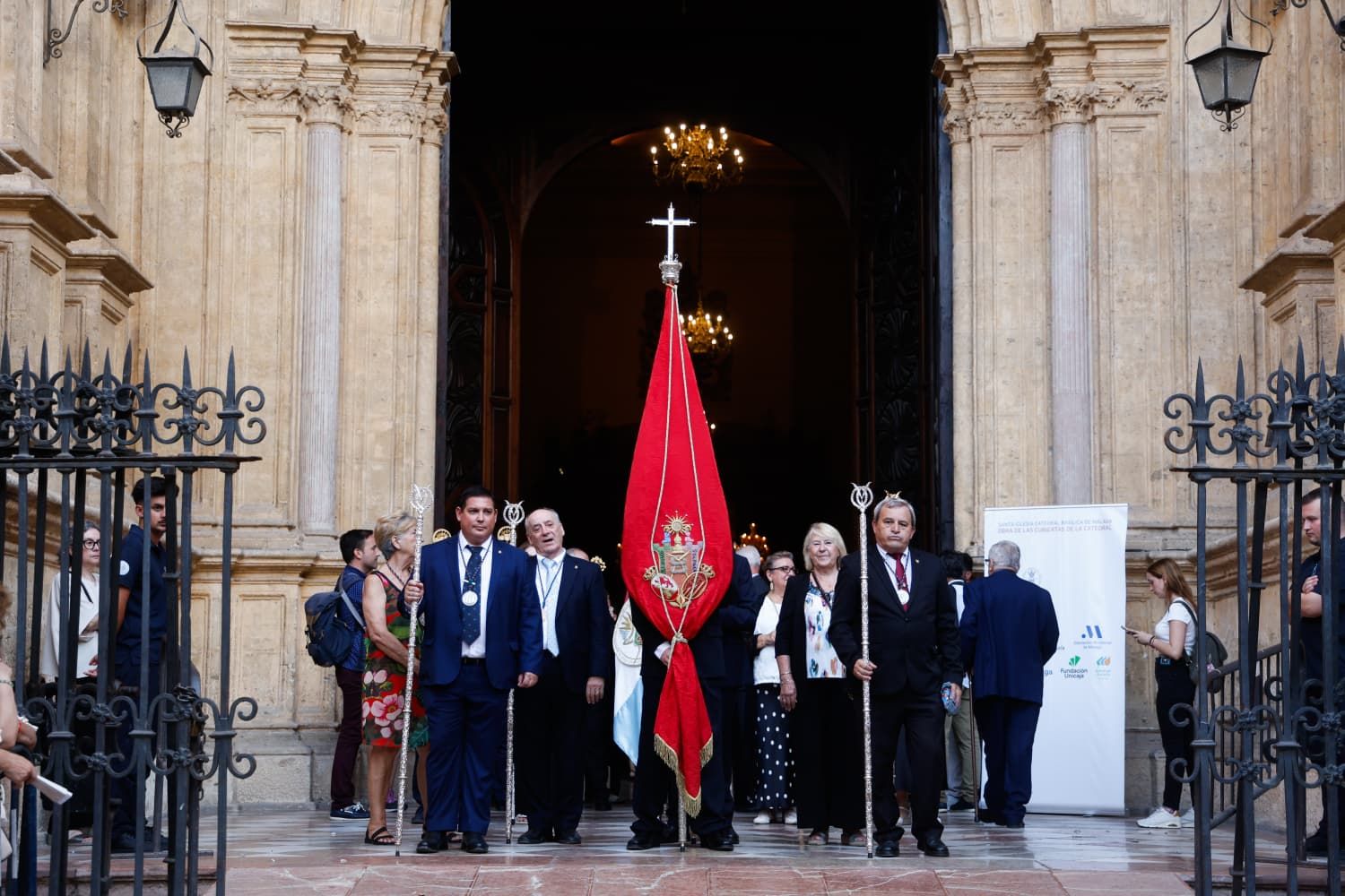 La procesión de la Virgen de la Victoria, en imágenes