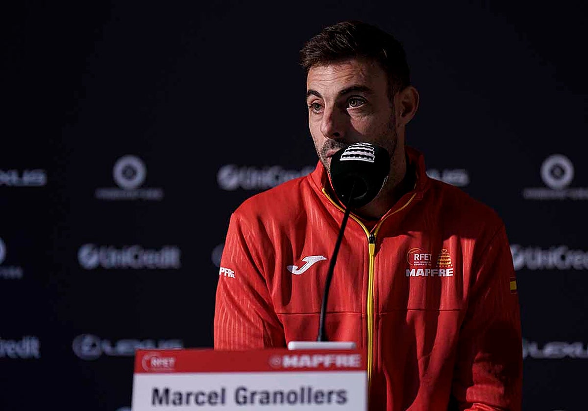 Marcel Granollers, en una comparecencia con el equipo español de Copa Davis.