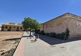 Edificio de la calle Acacias de Sierra de Yeguas donde se desarrollan las obras del futuro Centro de Estancia Diurna para personas mayores.