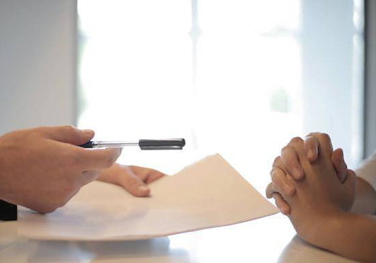 La justicia considera donación encubierta las transferencias de 68.000 euros que realizó una madre a uno de los hijos antes de morir