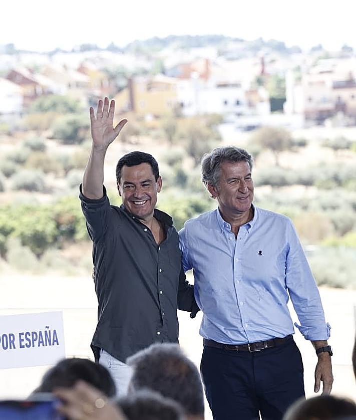 Imagen secundaria 2 - El PP enciende los fogones de las elecciones andaluzas: Feijóo adquiere cinco compromisos con la región