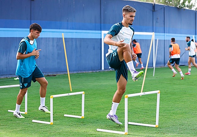 Izan Merino, que será baja, y Chupete.