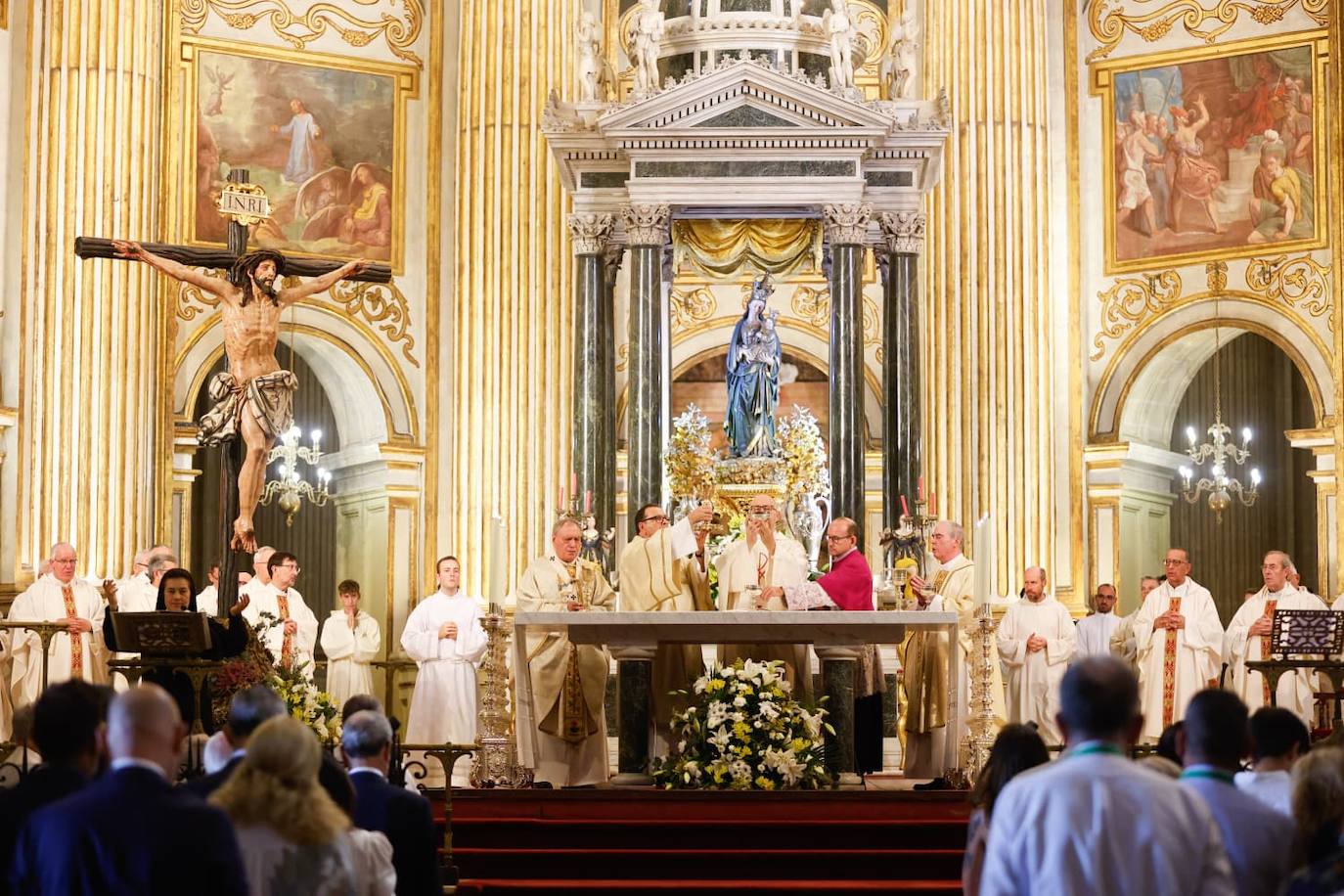 José Antonio Satué toma posesión como nuevo obispo de Málaga