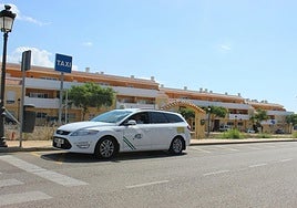 Imagen de archivo de un taxi en Estepona.