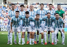 El último once del Málaga, en el duelo en Huesca, con seis de los siete 'fijos' (falta Rafa).