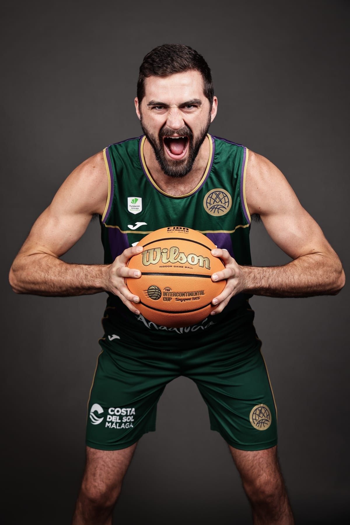 Primera foto oficial de temporada del Unicaja en Singapur