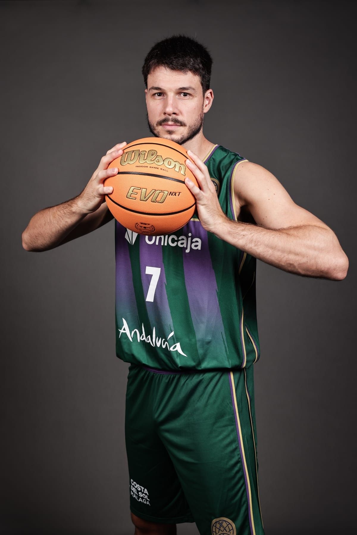 Primera foto oficial de temporada del Unicaja en Singapur