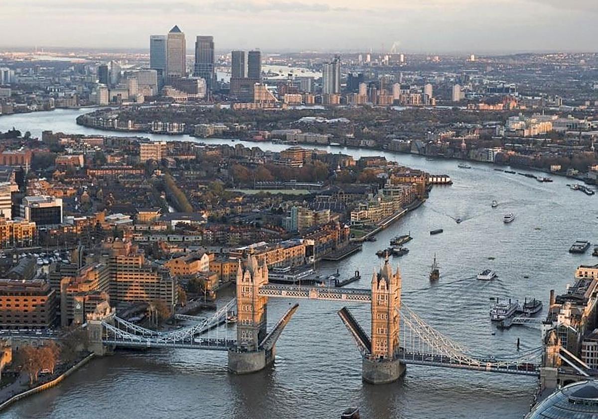 Hallan muerto a un joven malagueño en el río Támesis