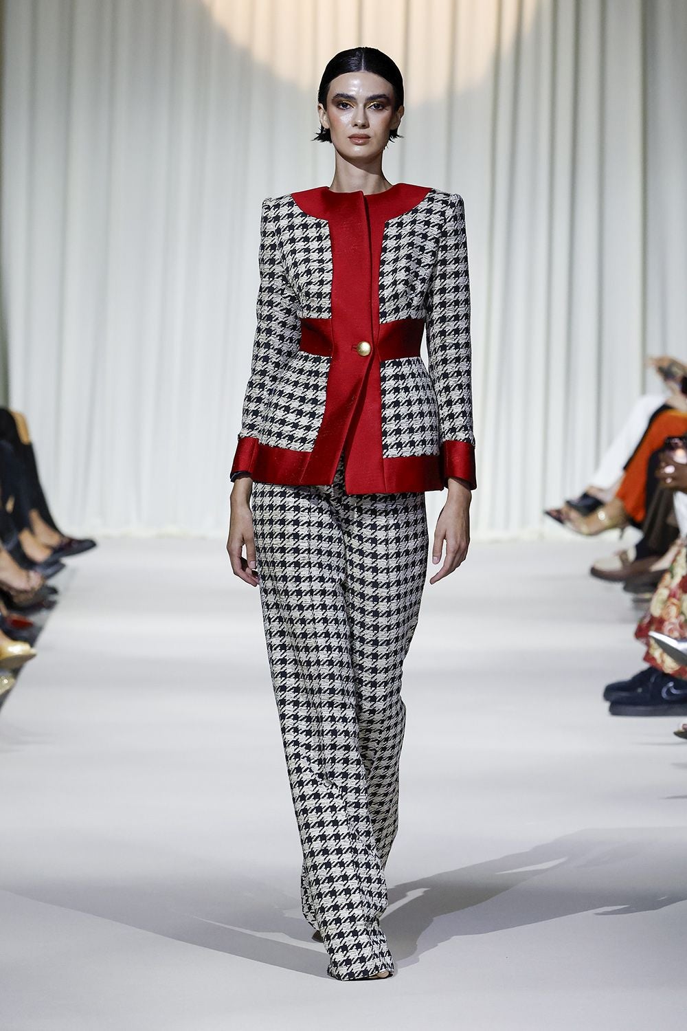 Las propuestas del malagueño Rafael Urquizar en la Mercedes-Benz Fashion Week Madrid