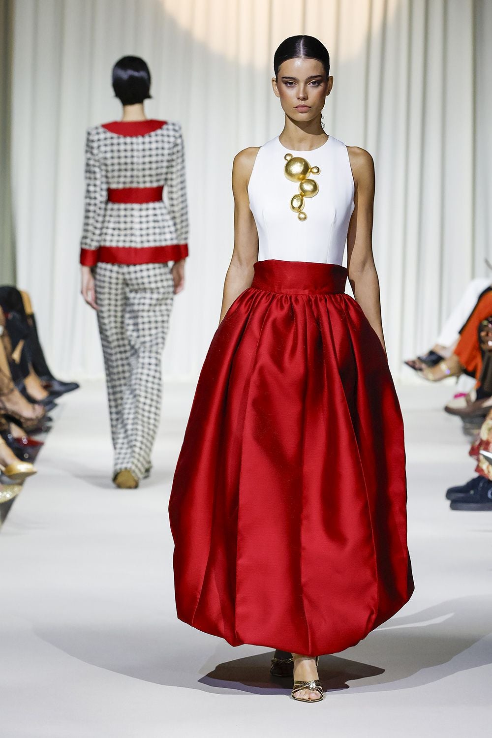 Las propuestas del malagueño Rafael Urquizar en la Mercedes-Benz Fashion Week Madrid