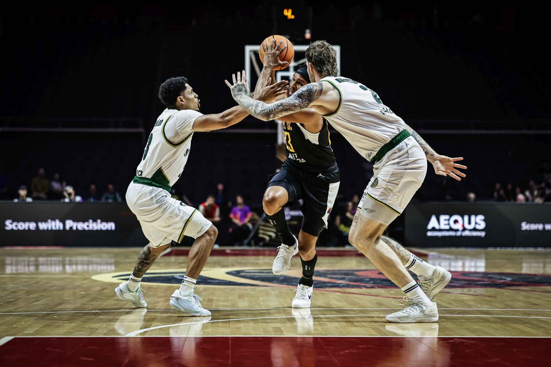 El Alahli - Unicaja en la Copa Intercontinental en Singapur, en imágenes