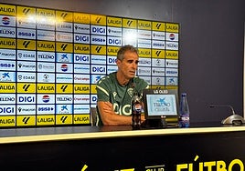 Gaizka Garitano, en su comparecencia este viernes.