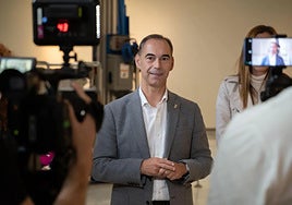 El alcalde de Benalmádena, Juan Antonio Lara.