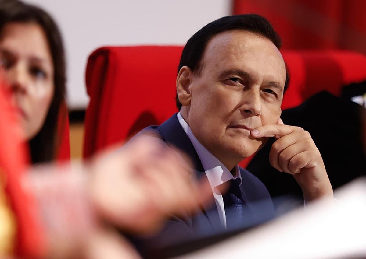 Imagen secundaria 1 - El rector denuncia que la UMA recibe 678 euros menos por alumno que la media andaluza: «Es injusto e insostenible»