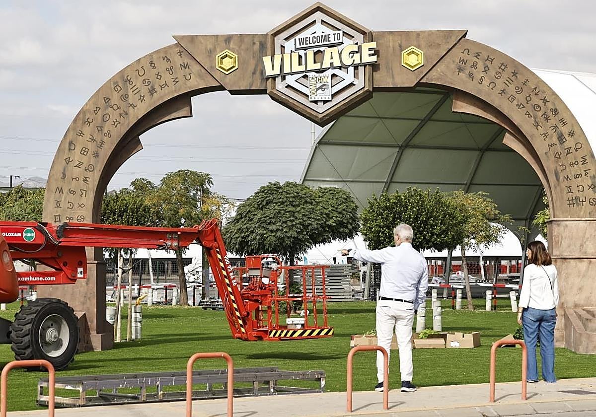 El arco de entrada al 'Village' de la San Diego Comic-Con Málaga.