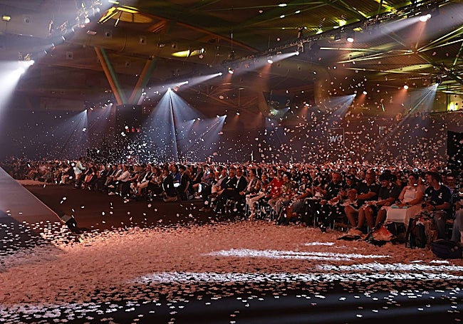 Aspecto del Hall M durante la gala inaugural a la que asistieron 3.000 personas.