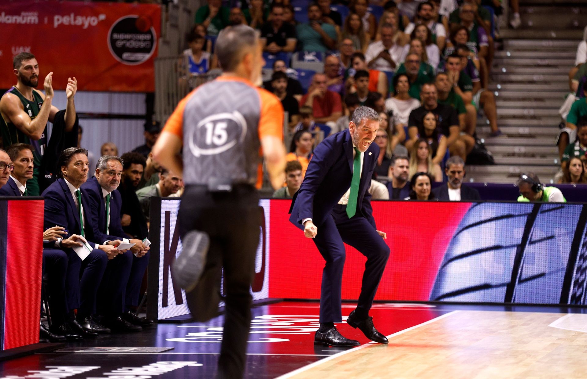 Unicaja-Valencia Basket: las mejores fotos de la semifinal de la Supercopa 2025