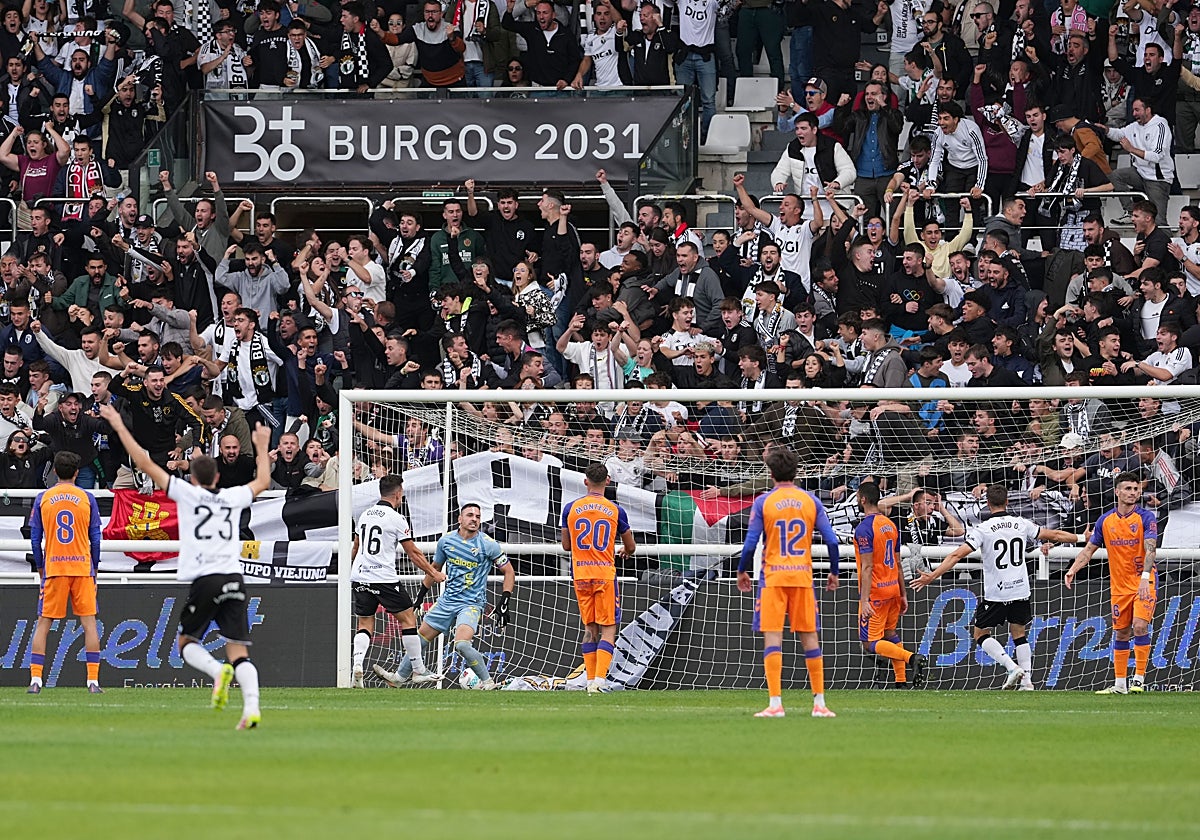 El segundo gol encajado por el Málaga en Burgos el domingo.